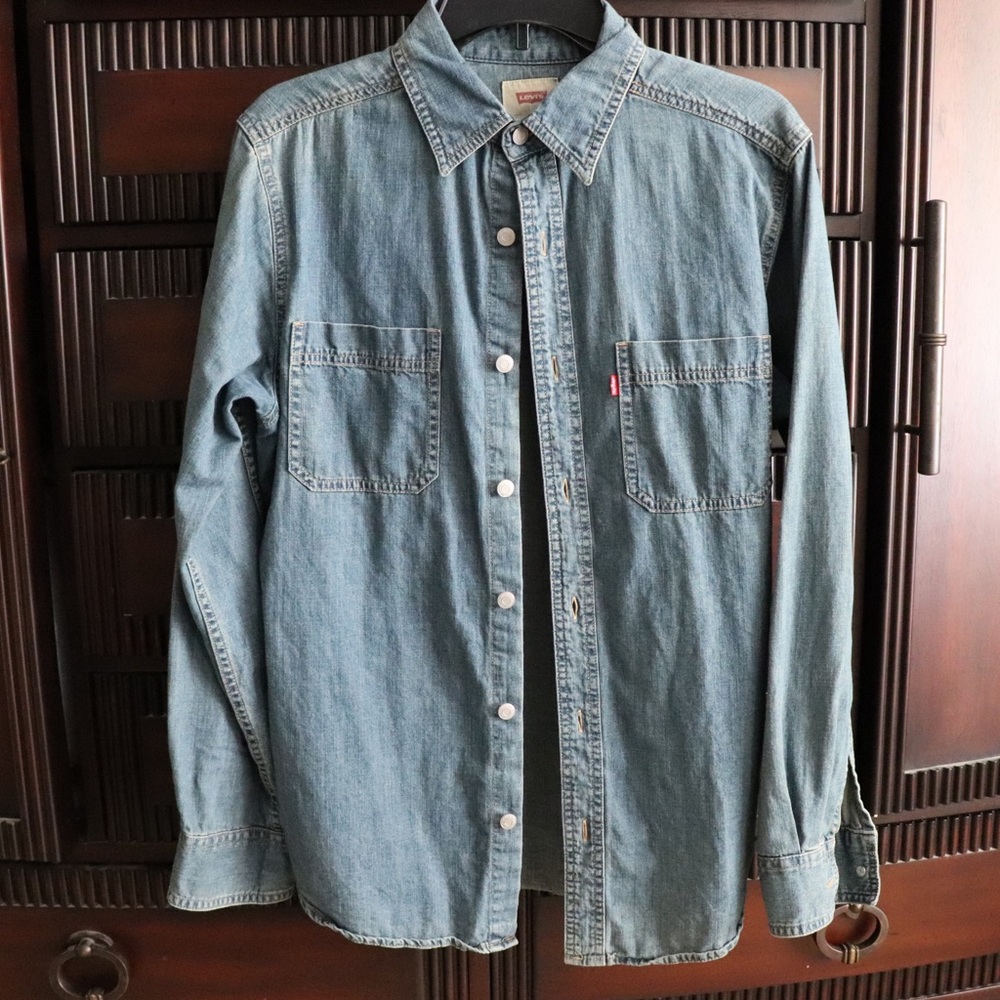 Levi’s denim work shirt